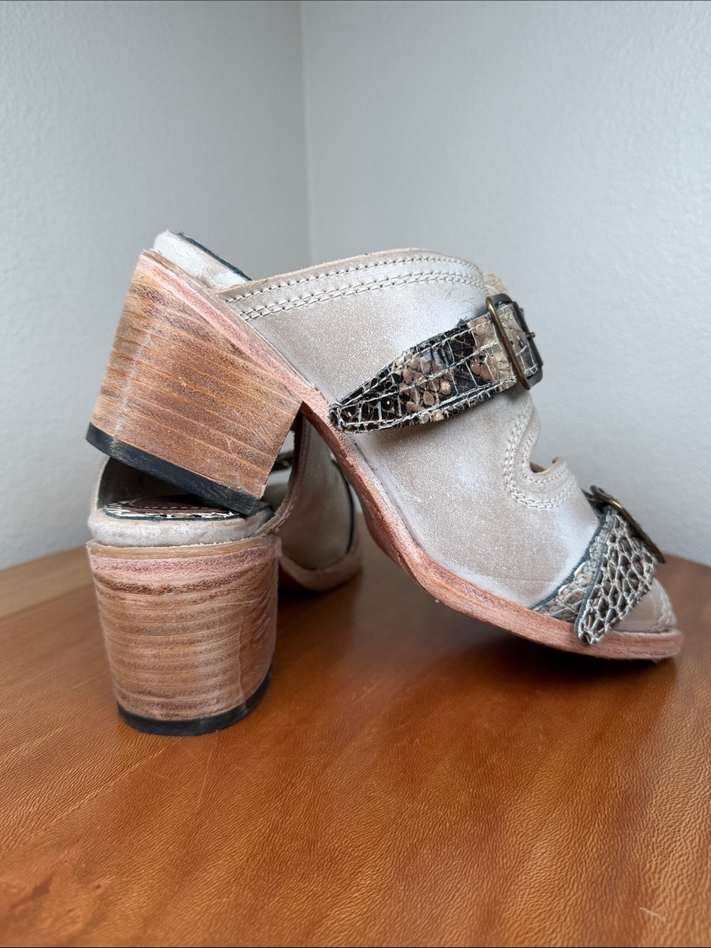 Freebird by Steven Caprice Leather Double Buckle Mule Sandals Block Heel Size 8 - Picture 8 of 16